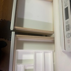 終了】大型食器棚。電源付き、レンジ台、炊飯器も置けます。の画像