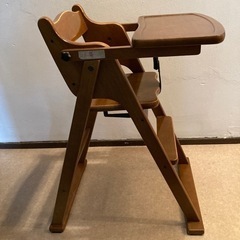 テーブルつき子ども椅子