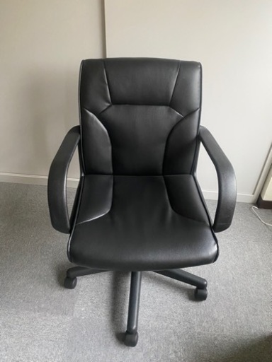 会議テーブル 幅2100×奥行900×高さ700mm + レザーチェア ディレット ロータイプ オフィスチェア 肘付き【5脚セット】