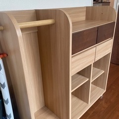 子供部屋収納棚の画像
