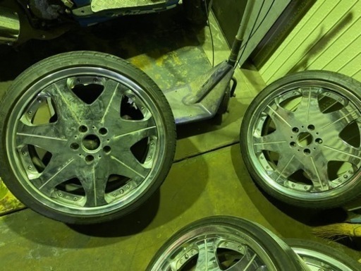 アルミホイール　19インチ