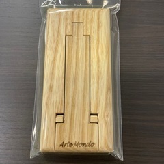 【新品・未使用品】木製 スマホスタンド  日本製の画像