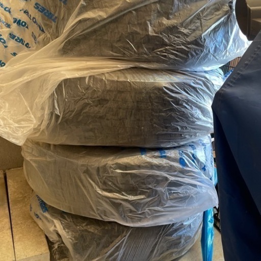 スタッドレスタイヤ 225/65/R17  GOOD YEAR ICE NAVI SUV