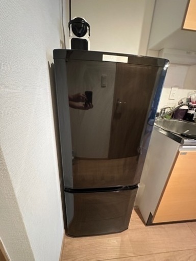 三菱 冷蔵庫 ボトム冷凍室 右開き 146L サファイアブラック MR-P15A B