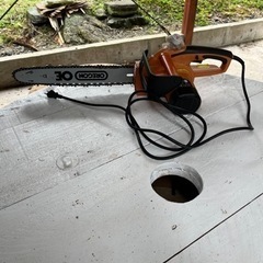 電動チェンソー