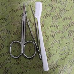 毛抜き、コーム、ハサミセット　眉毛カット