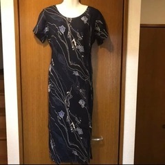 ロングベスト付きワンピースの画像