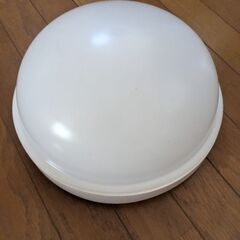 玄関、お風呂等に使える2005年式シーリングライト🥳
