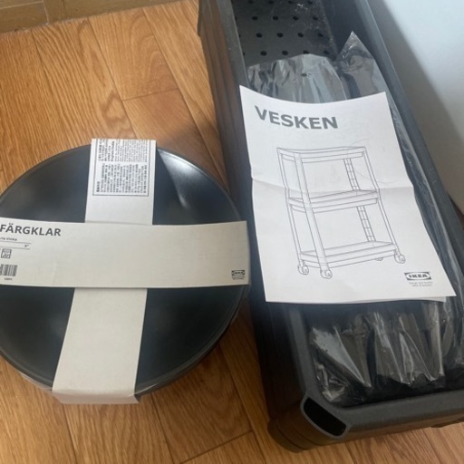 IKEAの3段トレー\u002623cm皿４枚セット　新品❣️