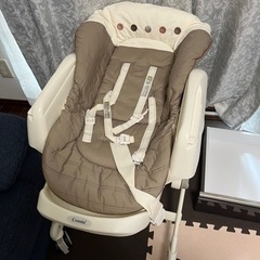コンビ　combi 電動ネムリラ　ベビーチェア