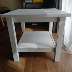 サイドテーブルの画像
