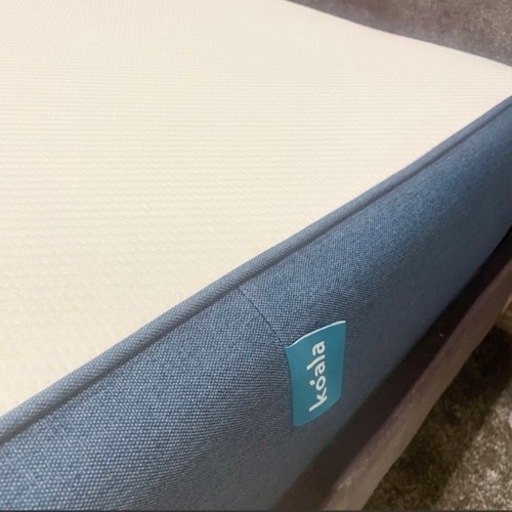 Koala Mattress コアラ・マットレス セミダブル ベッドマットレス 厚い  白