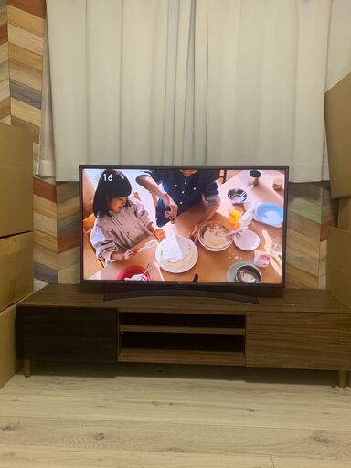 【お譲り決定】LG　スマートテレビ43インチ（テレビ台付き）