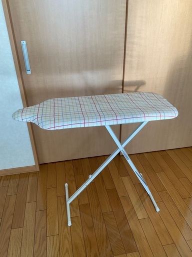 高さ調節可能　人体型アイロン台　Ｙシャツ　かけやすい　便利