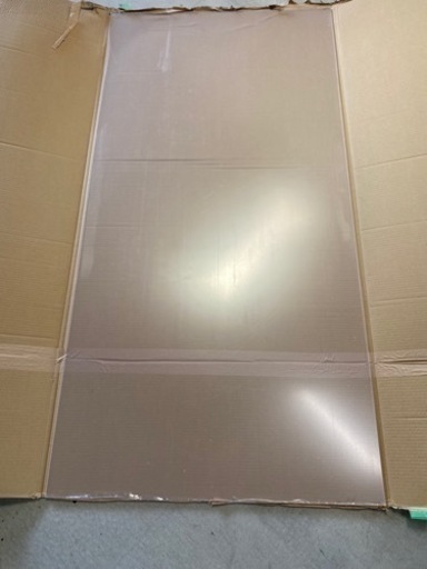ポリカーボネート板　1820 × 910厚み5ミリ　無色透明