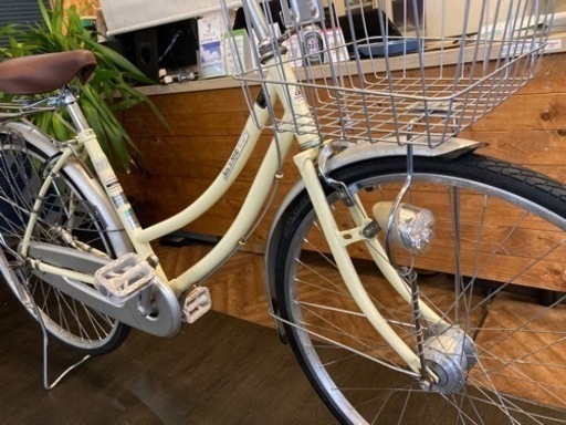 【前輪タイヤ・チューブ新品！】LEDオートライト　26インチ自転車　クリーム　名古屋プレミアム商品券×金鯱マネー参加店舗