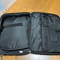 ノートPC用ビジネスバッグ