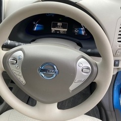リーフ 24年 車検7年3月 低走行 6000㌔ ナビ Bカメラ 地デジ EVの画像