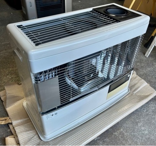 札幌市内配送可 展示品 20年製 サンポット 煙突式石油ストーブ KSH-7032KC S 木造18畳/コンクリート29畳