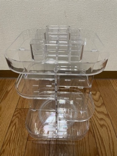 大容量のメイク収納