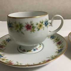 綺麗な中古　レトロなノリタケコーヒーカップ&ソーサー