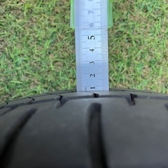 225/55R17ブリヂストンの画像