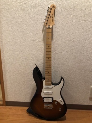 ヤマハ　パシフィカ　エレキギター　美品です