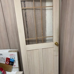 【無料】アンティーク風木製ドアの画像