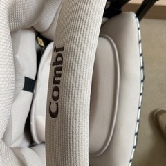 コンビ　ベビーカーの画像