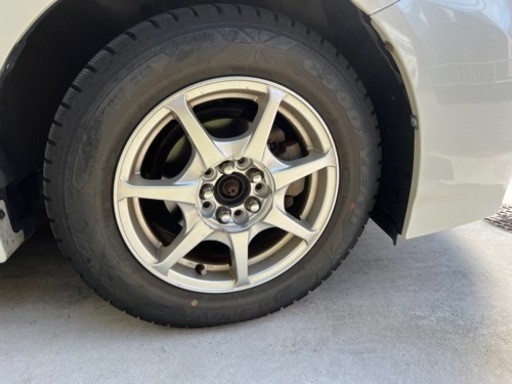 タイヤ付き　ホイール　プリウス30 に装着してました　スタッドレス　溝有り