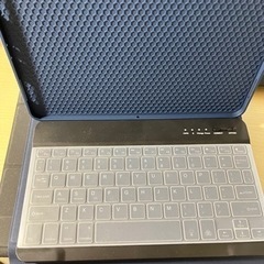 iPad Pro 2021 ケース　青　キーボード付け（取り可能）
