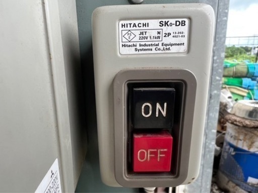 鹿児島県内送料無料 低年式低稼働品！2017年製 196時間 美品！ 日立  5馬力 エアーコンプレッサー 3.7Kw 空気圧縮機 3相200V