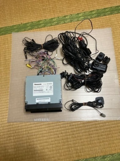 カーナビとドライブレコーダーのセットです