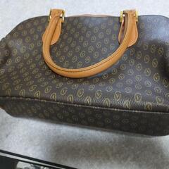 【美品】ジャンニバレンチノハンドバッグの画像