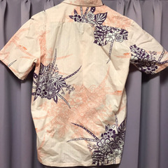 メンズシャツの画像