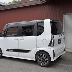 令和５年式　ダイハツ タント660 カスタム RS ツートンカラー アルパインスピーカー 純正10インチナビターボ車 パール ETC 全方位カメラの画像