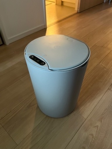 ゴミ箱　新品　自動センサー付