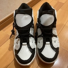 スニーカー　の画像