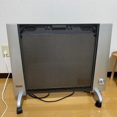 【取引中】Delonghiデロンギ　パネルヒーター