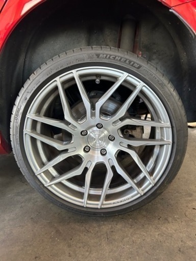 19インチのホイールです