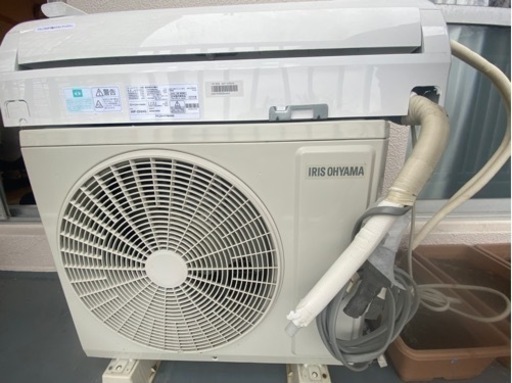 【最終値下】アイリスオーヤマ　ルームエアコン2.5kW IHF-2504G ホワイト