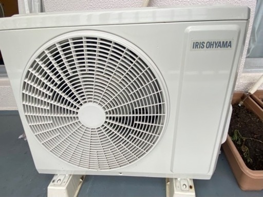 【最終値下】アイリスオーヤマ　ルームエアコン2.5kW IHF-2504G ホワイト