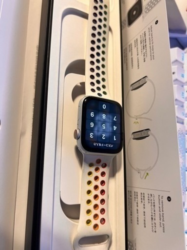 腕時計 Apple Watch series6 pride nike cellar +gps