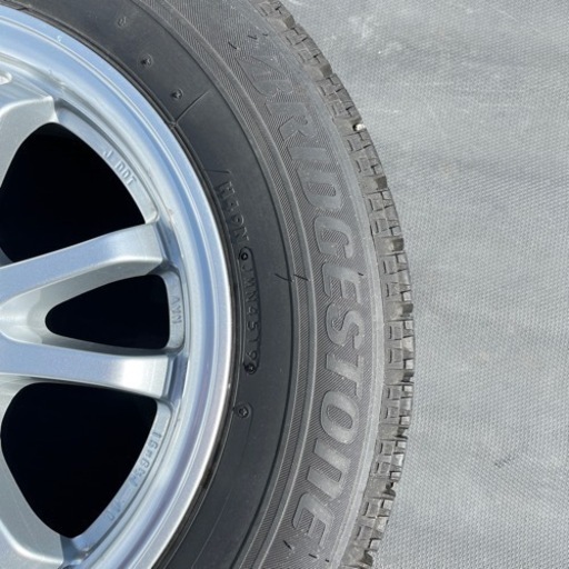 30プリウスに使用スタッドレスタイヤ