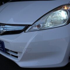 【小回りが効いて燃費の良い車！！】　コンパクトながら快適な乗り心地になっています。の画像