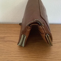 ダコタの二つ折り財布の画像