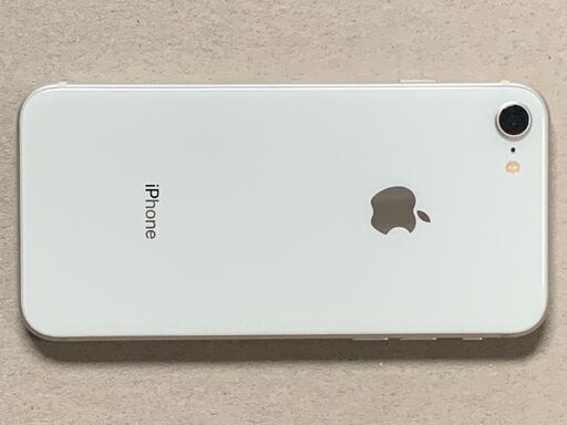 「更新」iPhone 8  64GB SIMロックなし