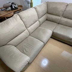 L字型ソファの画像