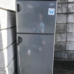 冷蔵庫とワンダーコア差し上げます。