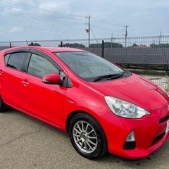 トヨタ　アクア　2012